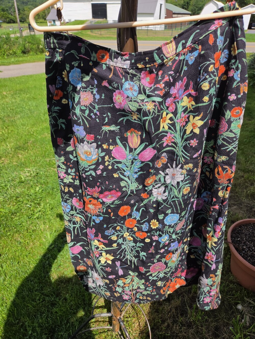 VTG 1970s GUCCI Skirt Set. 100% Silk Blouse. 100% Wool Skirt. Black Flora - Picture 8 of 14